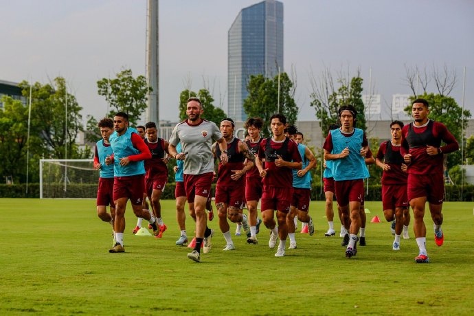 开云-海港队本周三重新集结，全身心投入到下一阶段备战训练中