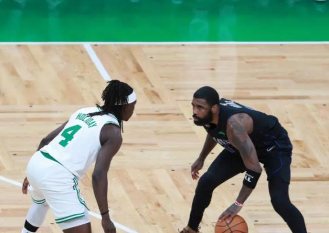 开云官网-防到欧文19中6+正负值第1！绿军挖来霍勒迪真香