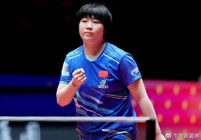 大丫头笑傲中日对决！蒯曼3-0日本最强高中生，晋级大满贯32强